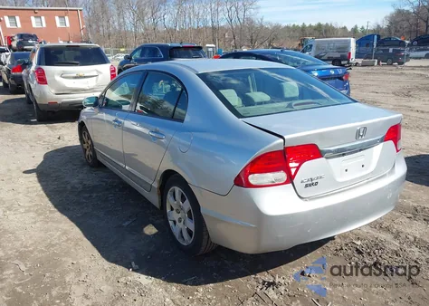 2010 Honda Civic Lx z USA, uszkodzony, nr VIN 2HGFA1F56AH317618